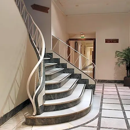Monterrey Hotel 3*